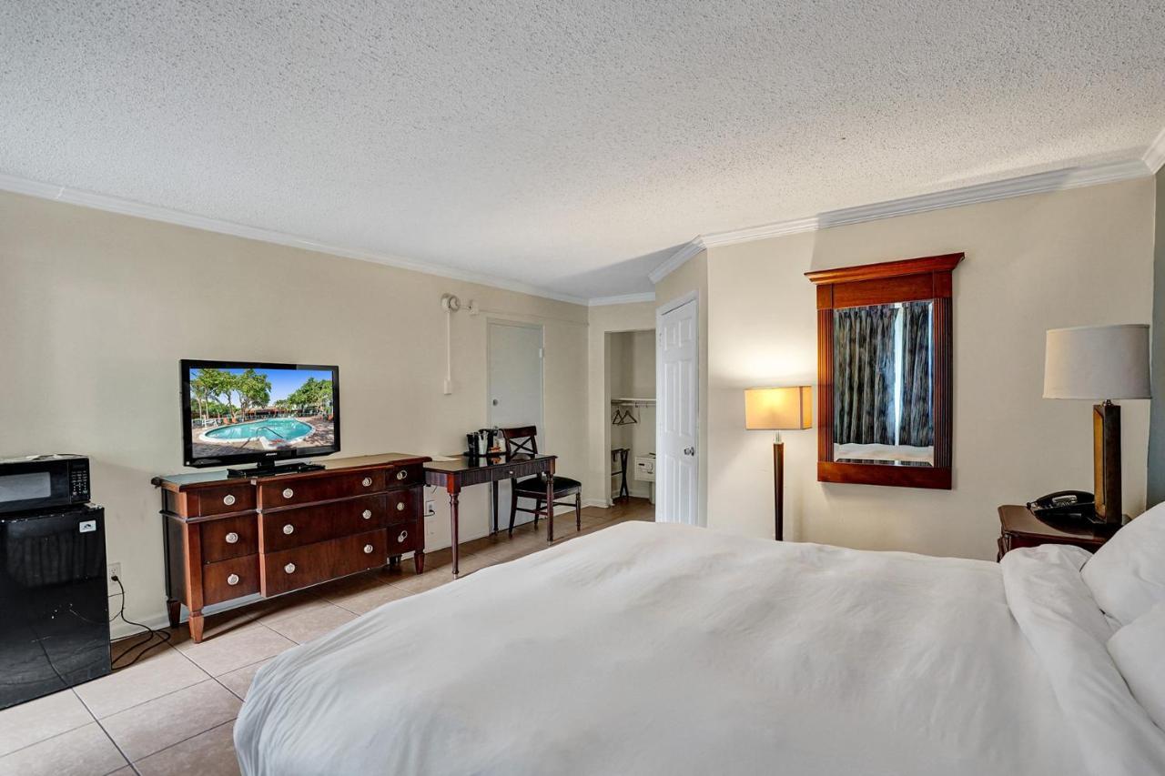 Fort Lauderdale Grand Hotel Оукланд Парк Екстериор снимка