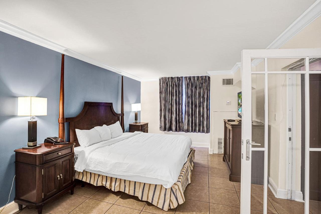 Fort Lauderdale Grand Hotel Оукланд Парк Екстериор снимка