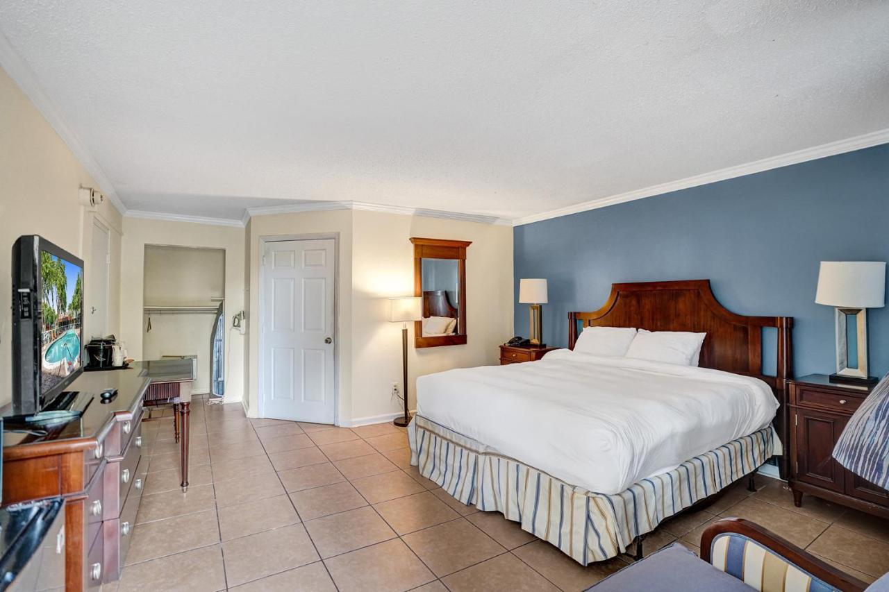 Fort Lauderdale Grand Hotel Оукланд Парк Екстериор снимка
