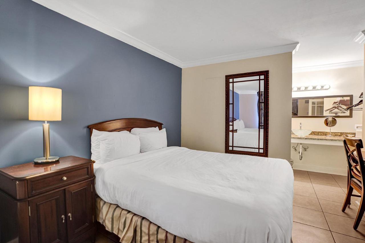 Fort Lauderdale Grand Hotel Оукланд Парк Екстериор снимка