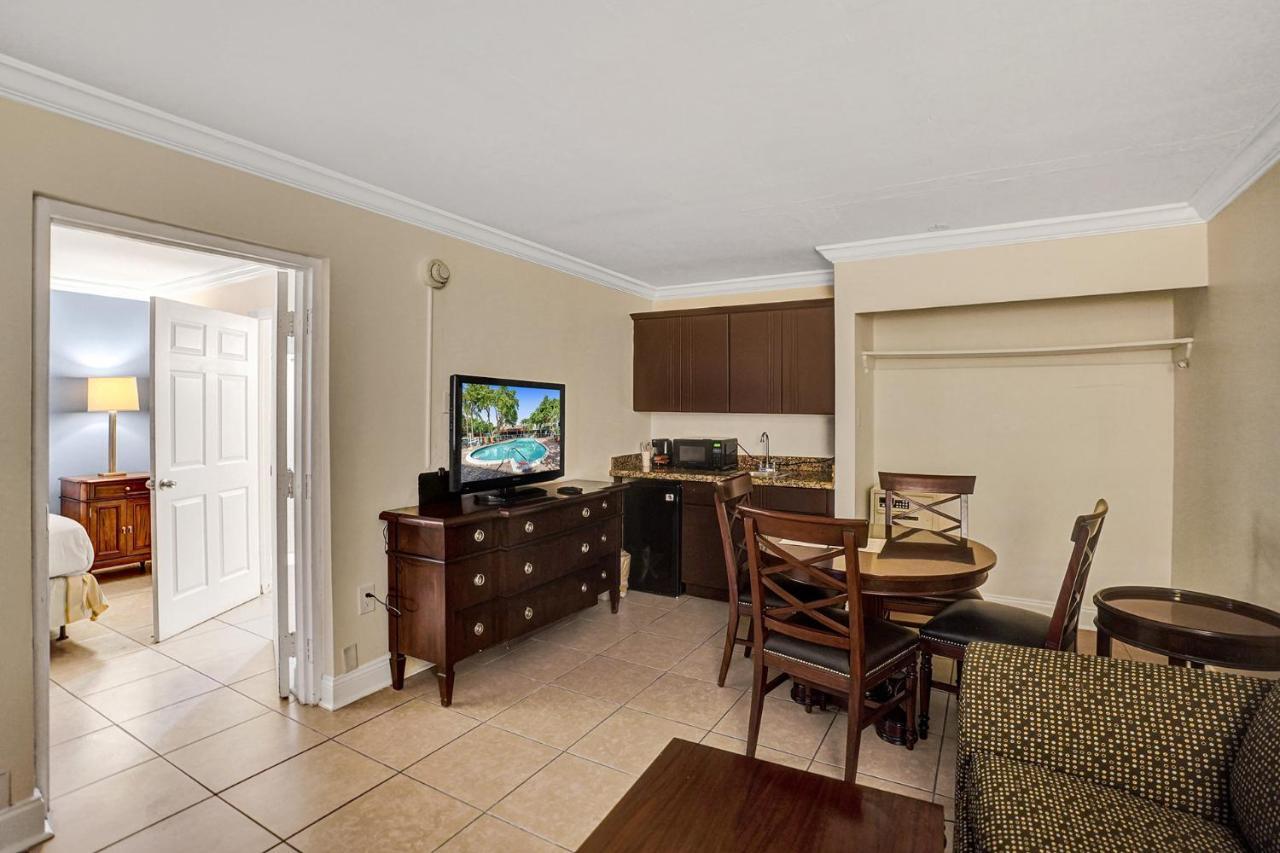 Fort Lauderdale Grand Hotel Оукланд Парк Екстериор снимка